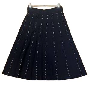 H & M pleated skirt Size S Like New